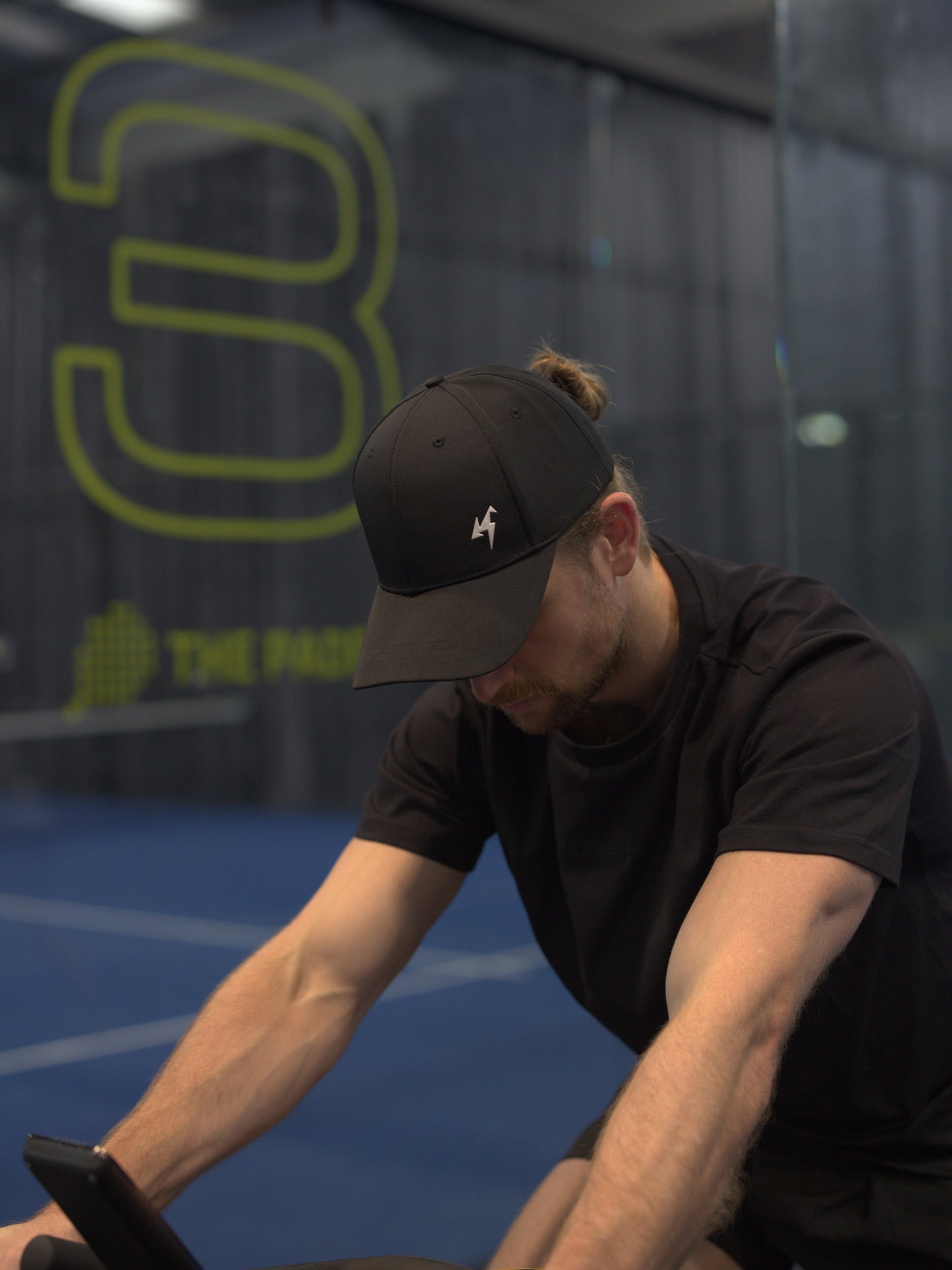 Urban Black Cap – Breathable Sports & Streetwear Hat